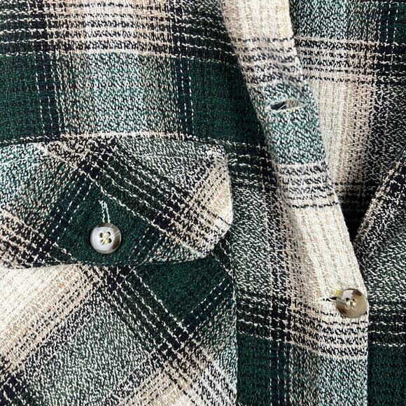 Vintage large long sleeve cropped plaid button down shacket by Stefano Basics - Picture 3 of 8